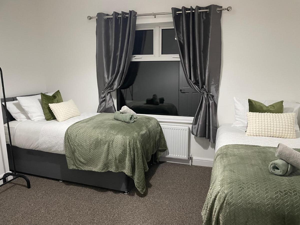 Comfy Home For Contractors And Families With Free Parking - Sage View Aldershot Exterior photo