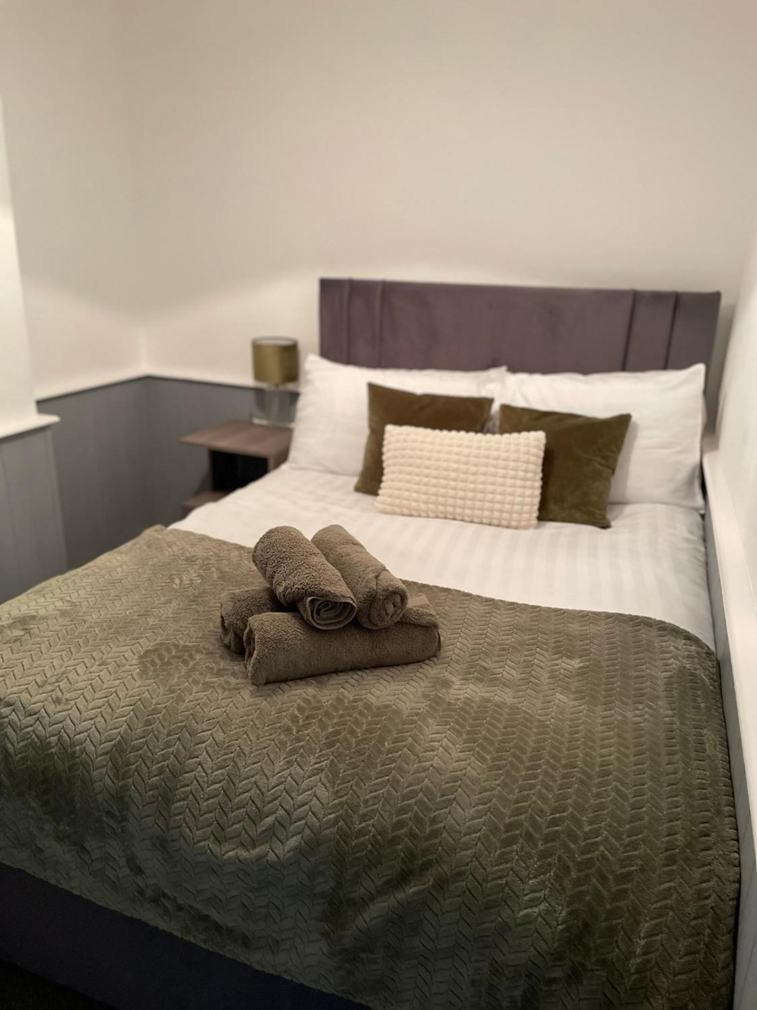 Comfy Home For Contractors And Families With Free Parking - Sage View Aldershot Exterior photo